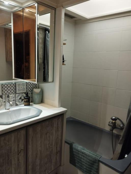 Charmant Appartement 3 Pieces Mandelieu Dış mekan fotoğraf