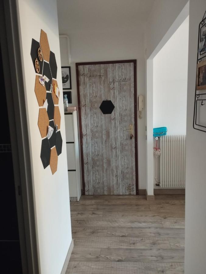 Charmant Appartement 3 Pieces Mandelieu Dış mekan fotoğraf
