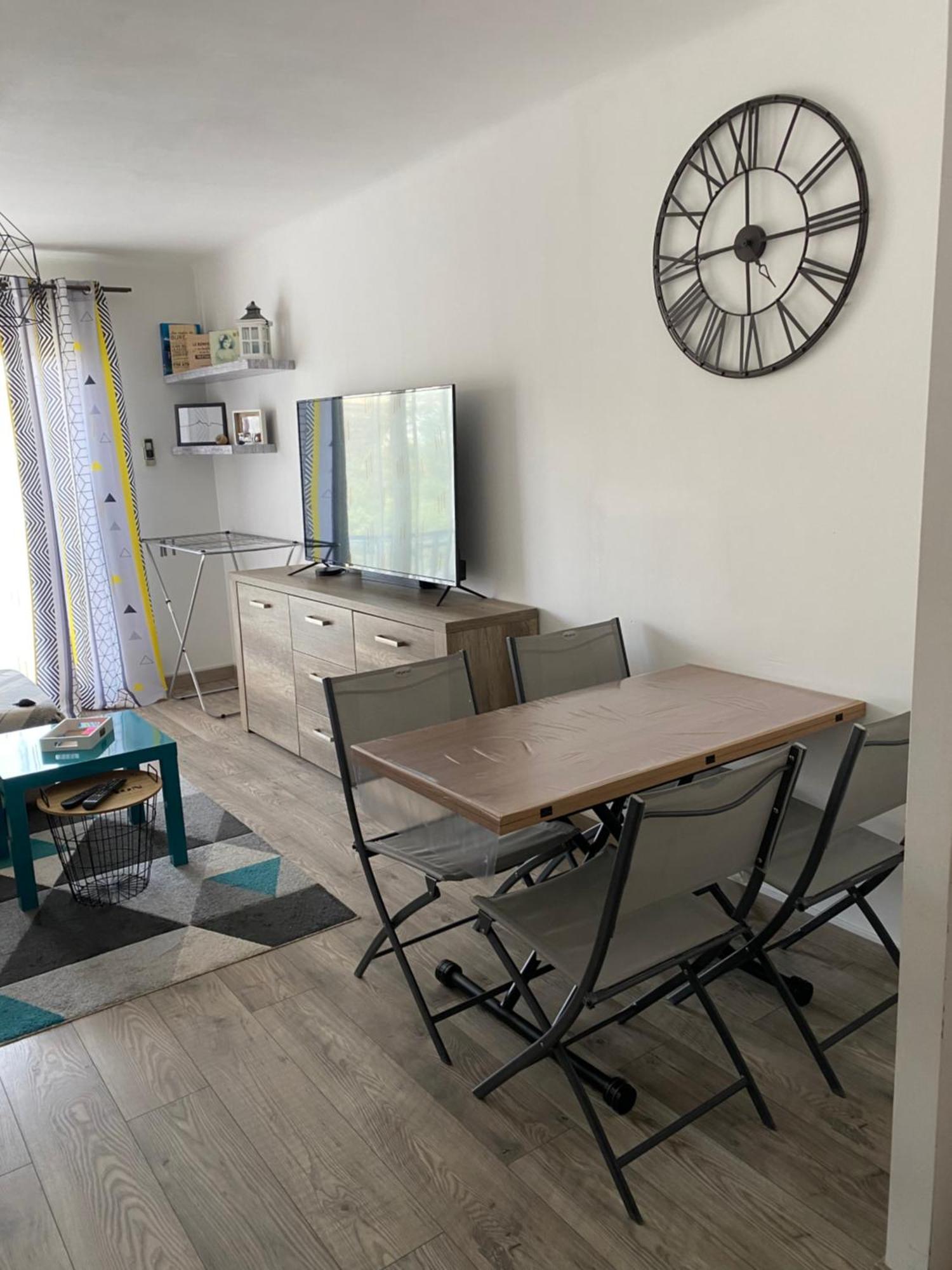 Charmant Appartement 3 Pieces Mandelieu Dış mekan fotoğraf