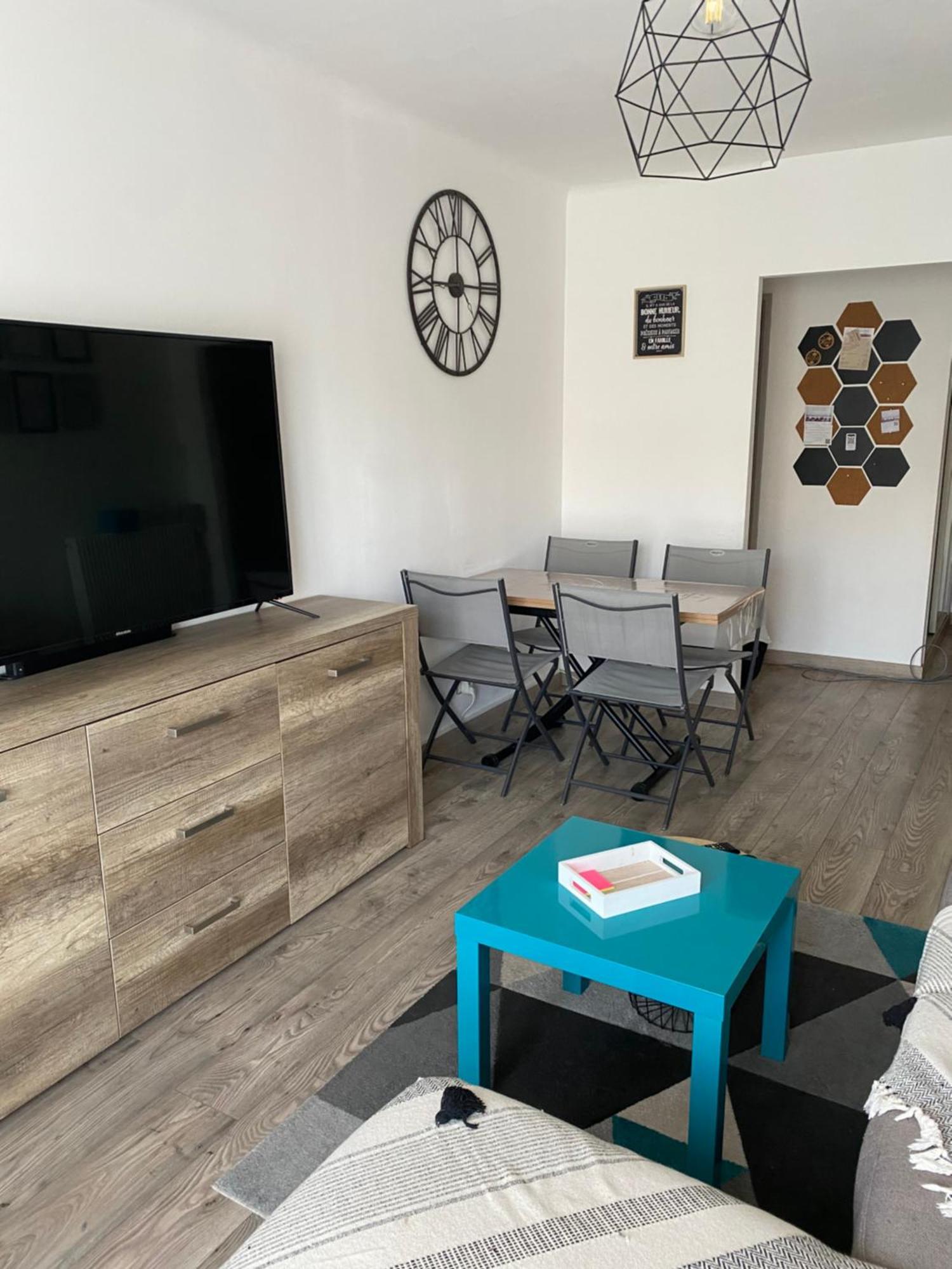 Charmant Appartement 3 Pieces Mandelieu Dış mekan fotoğraf